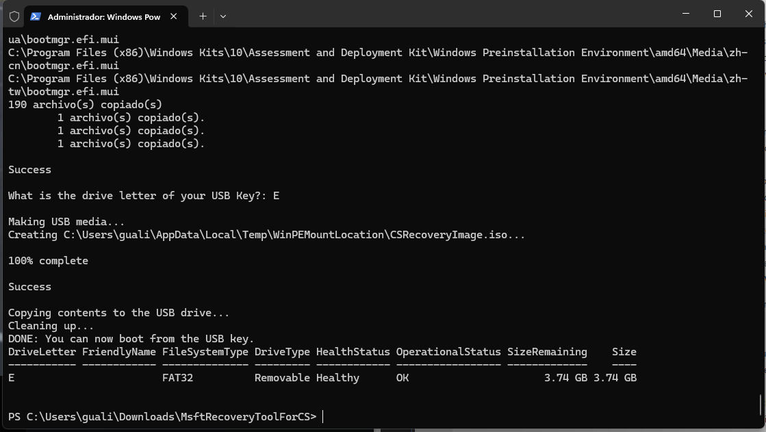 PowerShell terminal during the execution of the MsftRecoveryToolForCS.ps1 script indicating that it has finished copying the content to the USB flash drive