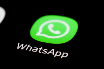 WhatsApp Beta gets option to include event closing times