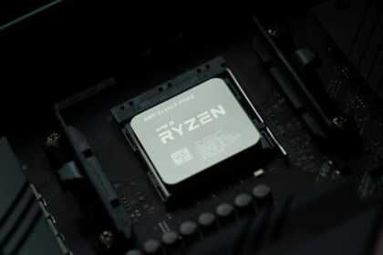 Flaw in AMD CPUs allows malware to be installed that survives PC formatting