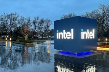 Intel Crisis Deepens: Valuation Plunges to OpenAI Levels