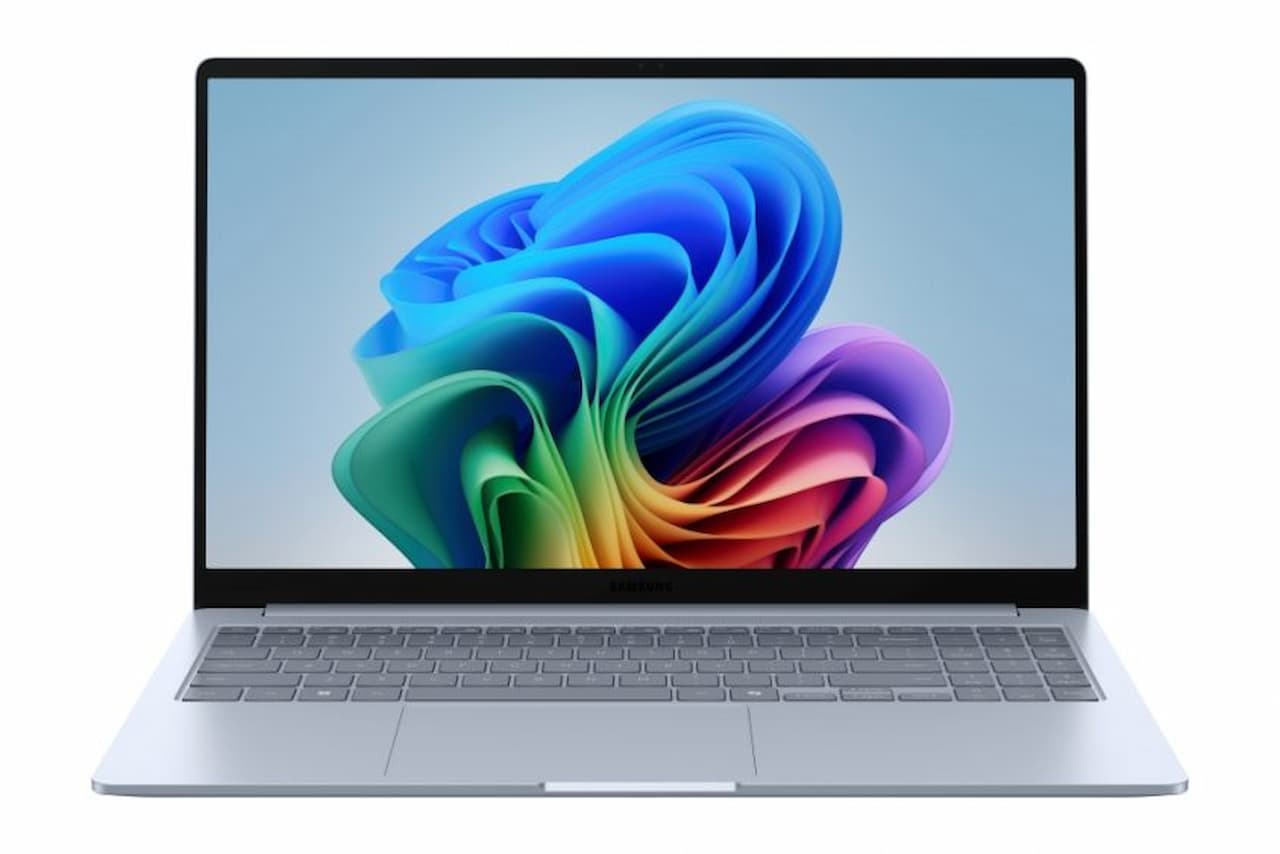 Samsung Galaxy Book4 Edge laptop image