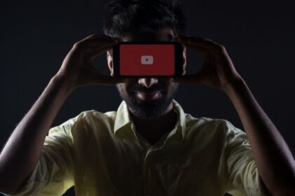 YouTube Prepares Tools to combat deepfakes and protect creators