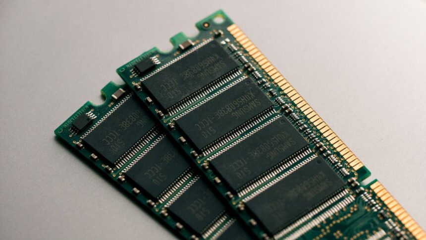 Memory Prices Drop 20% due to lack of public demand